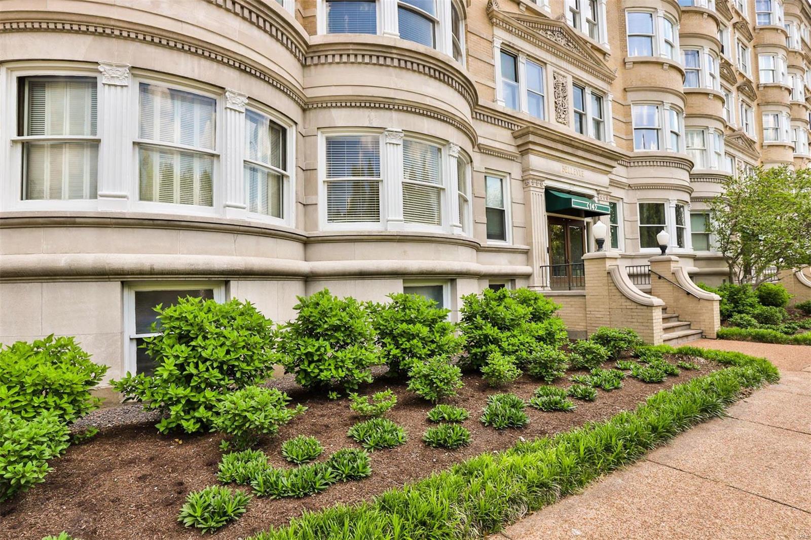 Aberdeen Condo - Residential