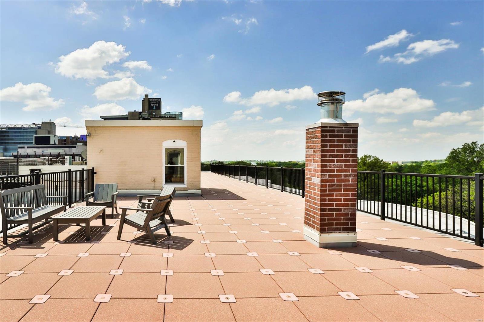 Aberdeen Condo - Residential