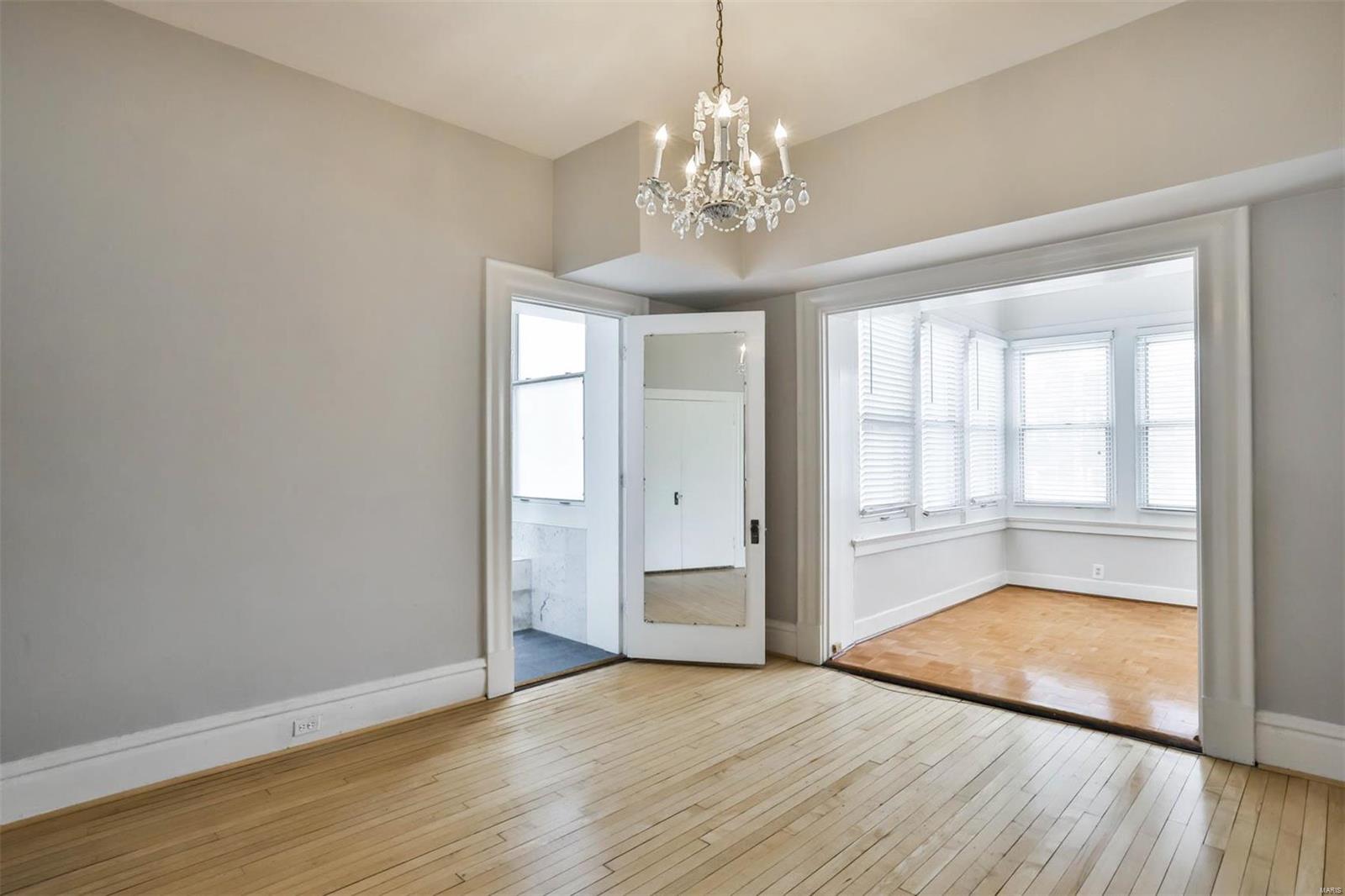 Aberdeen Condo - Residential