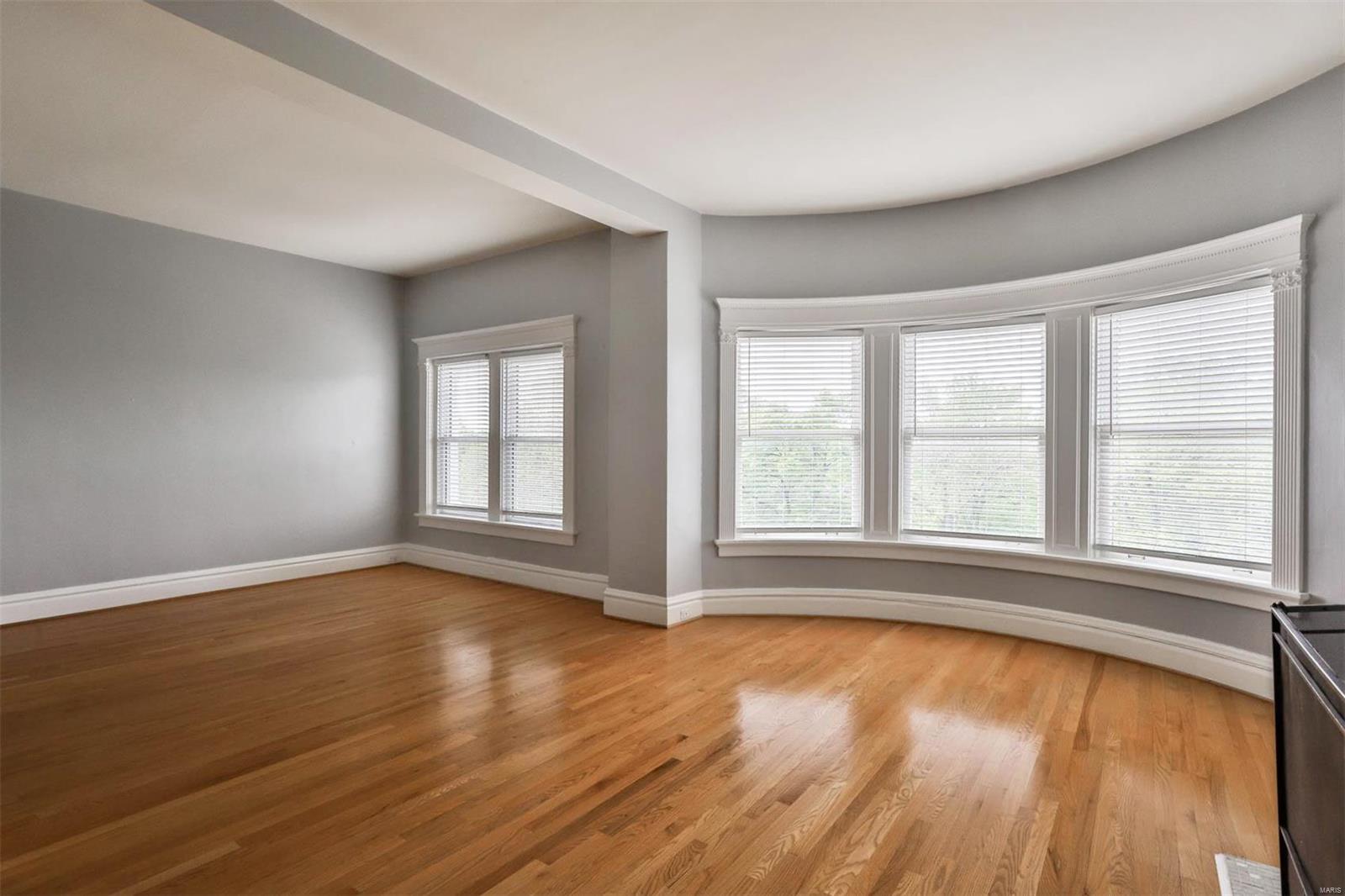 Aberdeen Condo - Residential