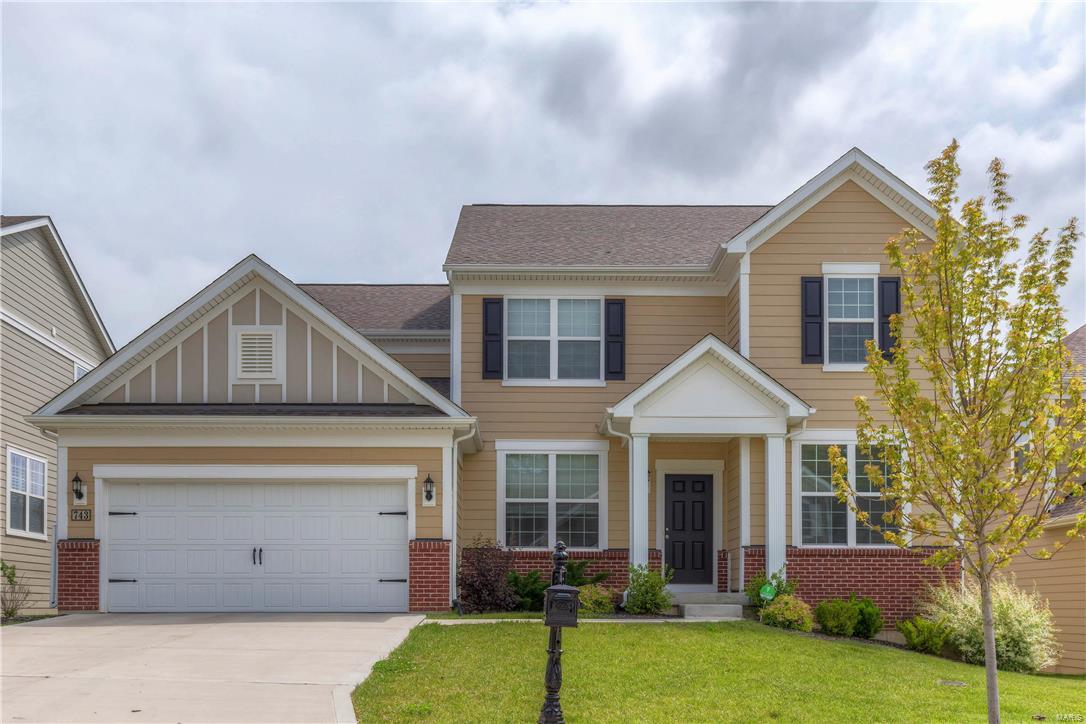 Estates At Town & Country Crossing - Residential Lease