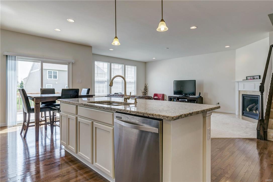 Estates At Town & Country Crossing - Residential Lease