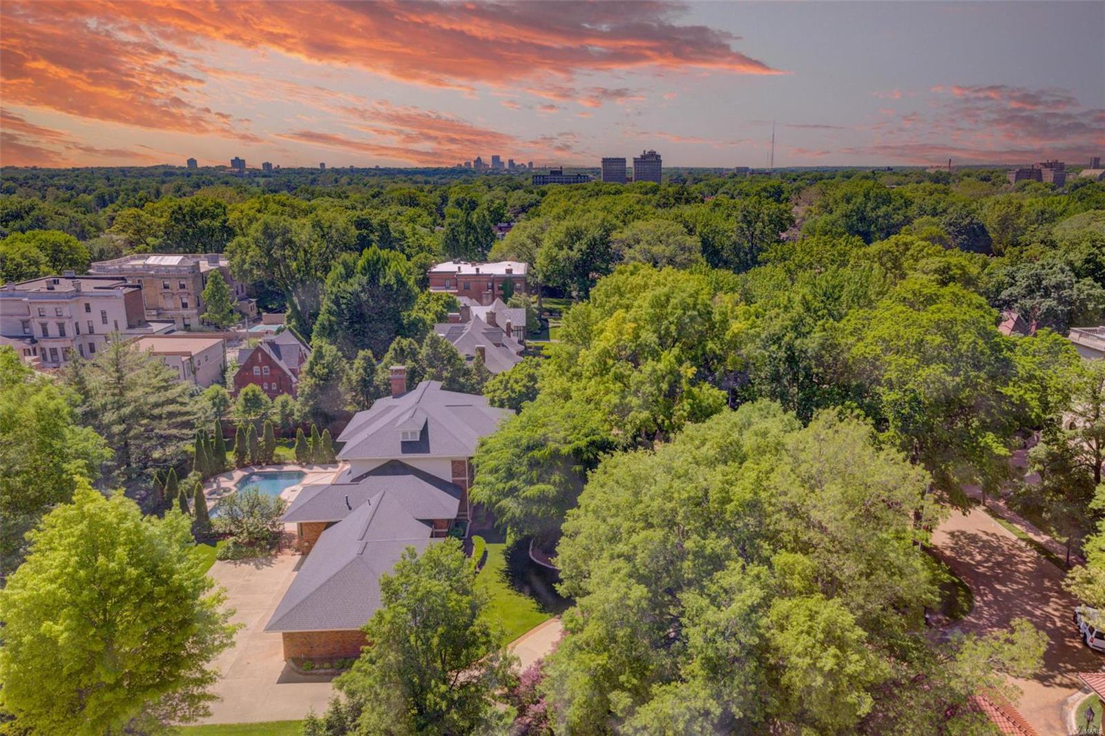 Residences at Park Plaza - Residential