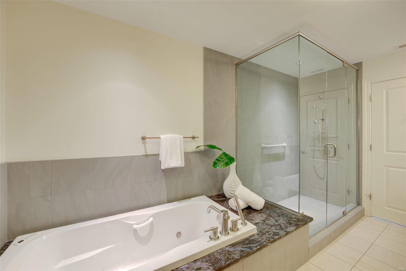 Residences at Park Plaza - Residential