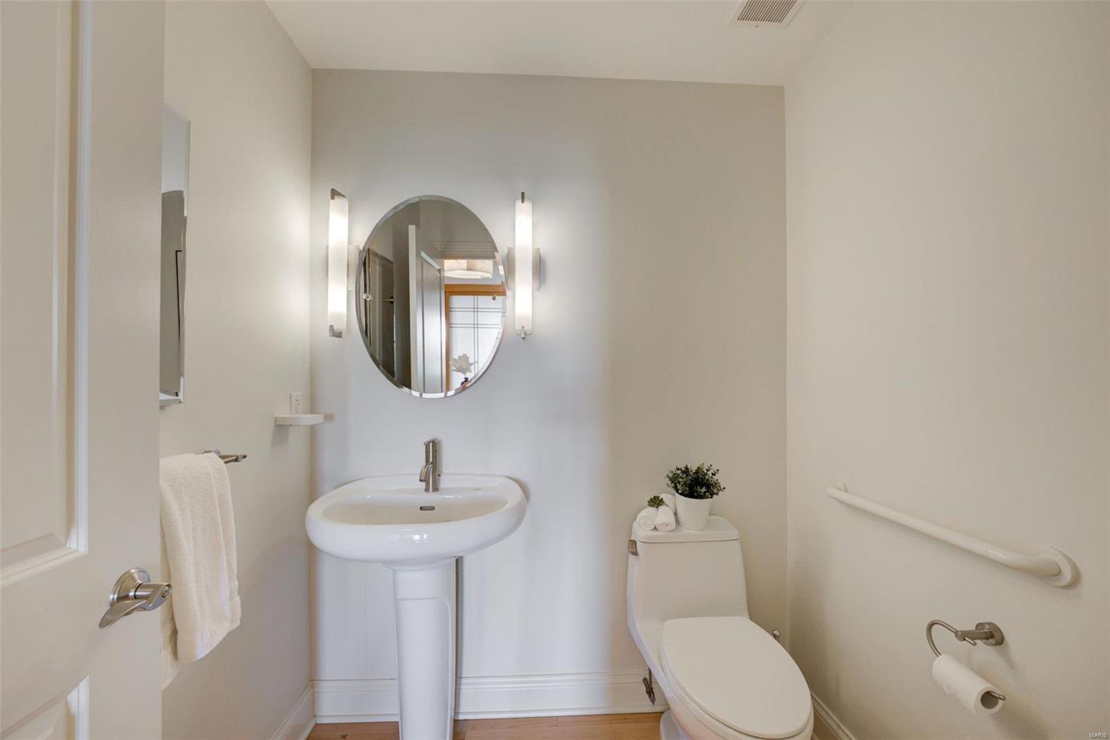 Residences at Park Plaza - Residential