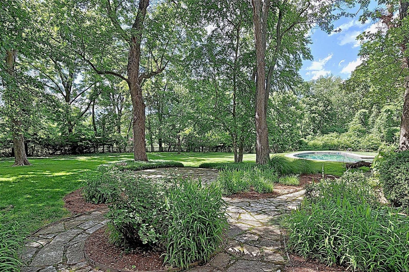 J D Litzsinger Estate - Residential