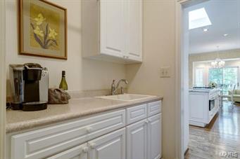 Sedgwick Place Condo - Residential