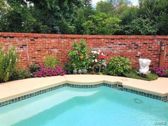 Sedgwick Place Condo - Residential