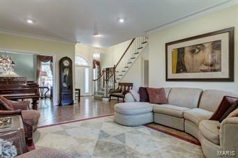 Sedgwick Place Condo - Residential