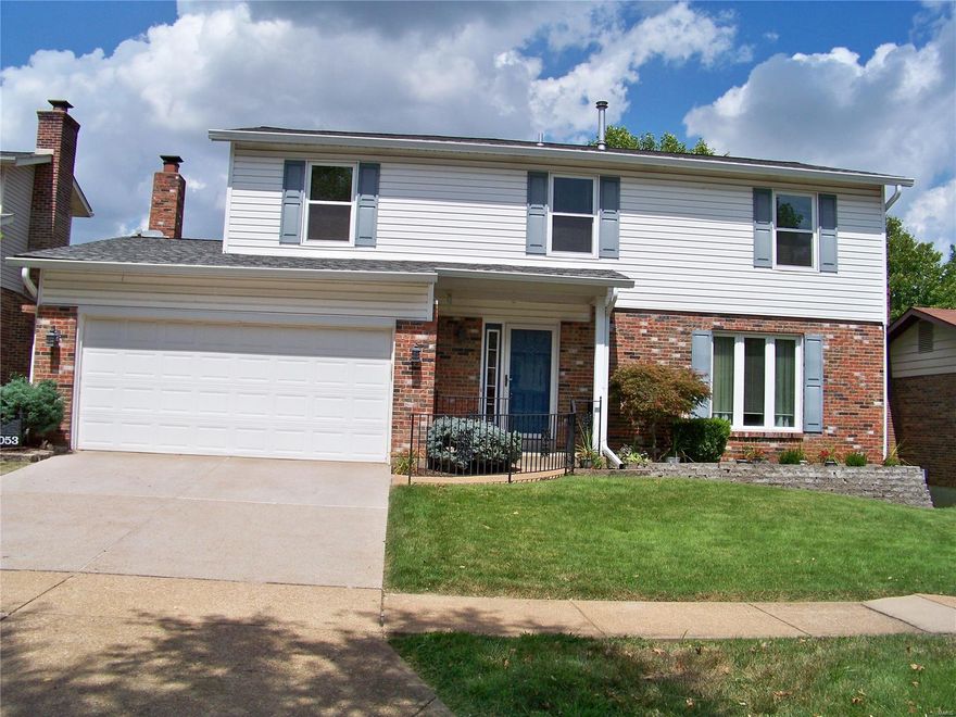 HERE'S YOUR CHANCE TO LIVE IN SOUGHT-AFTER PEBBLE HILLS ESTATES*WELCOME TO THIS IMPRESSIVE 4 BDRM/2.5 BATH 2-STY WELL-MAINTAINED BY ORIGINAL OWNERS*UPDATED KITCHEN HAS CORIAN COUNTER-TOPS, LOTS OF BEAUTIFUL 42" MAPLE CABINETS & CERAMIC FLRING*ADJOINING BRKFST RM HAS WALK-OUT TO LARGE EXTENDED NEWLY STAINED DECK OVERLOOKING LEVEL FENCED BACKYARD*FAMILY RM HAS BRICK FIREPLACE & DENTAL CROWN MLDING*UPDATED MAIN FLR BATH W/GRANITE ADULT HGT VANITY*ALL 4 BDRMS ARE VERY SPACIOUS*MASTER STE HAS FULL BATH & WALK-IN CLOSET*2ND BEDRM HAS ANOTHER WALK-IN CLOSET*THERE ARE BEAUTIFUL WOOD VENEER FLRS, CERAMIC FLRING & NEW CARPETING*ROOF, A/C & FURNACE NEW IN 2014*FRONT WDWS & FRONT/BACK DRS ARE NEW ALONG W/GUTTERS & ENTIRE DRIVE-WAY*ALL APPLIANCES STAY INCLUDING REFRIGERATOR, WASHER & DRYER*FRESHLY PAINTED TASTEFUL DESIGNER NEUTRALS W/WHITE TRIM*WALK TO ROGERS MIDDLE & CLOSE TO ELEMENTARY & HIGH SCHOOLS*MAKE THIS REMARKABLE HOUSE YOUR HOME*IT HAS JUST BEEN PROFESSIONALLY CLEANED & MOVE-IN READY!