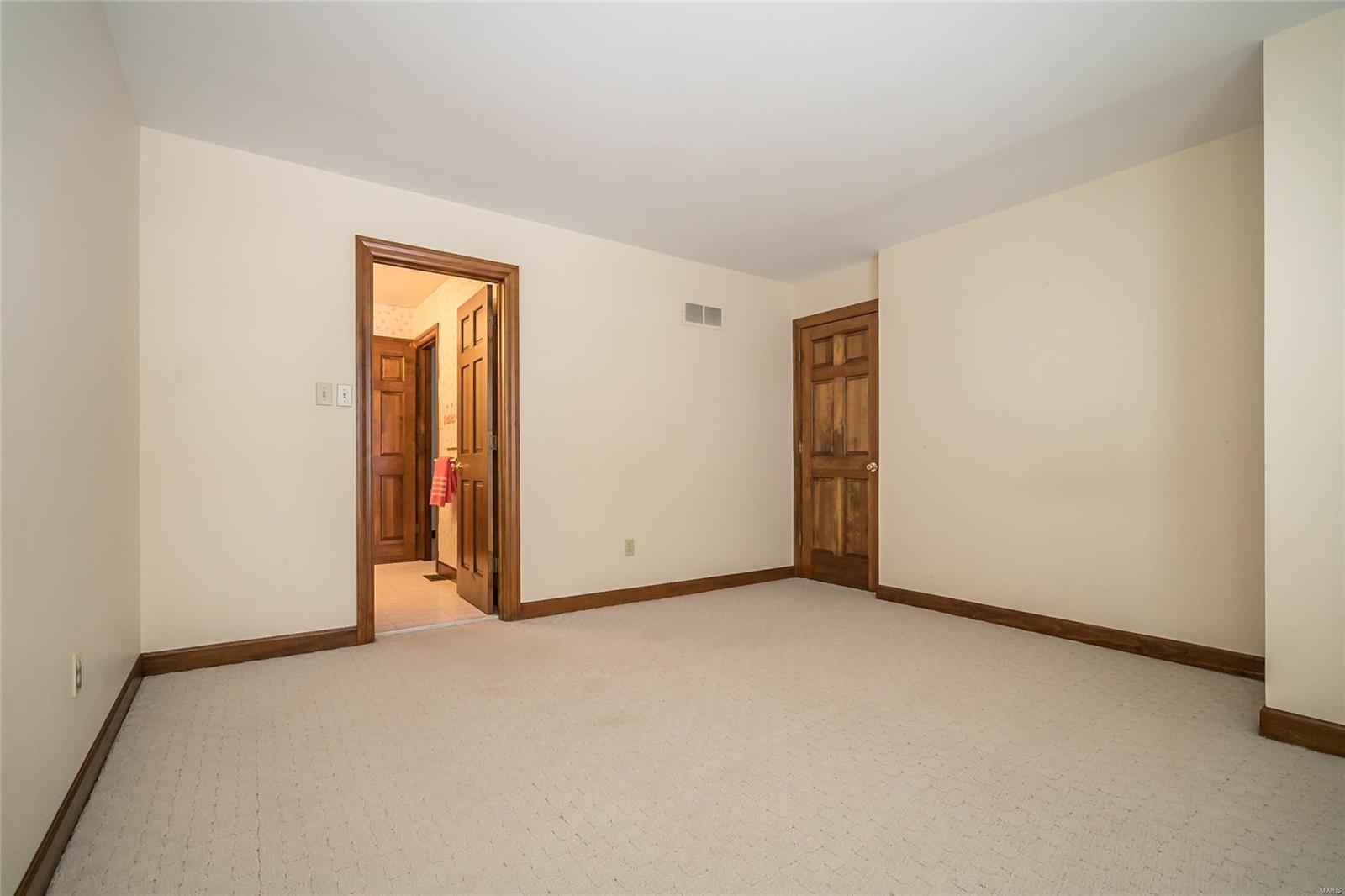 Essex Point - Residential