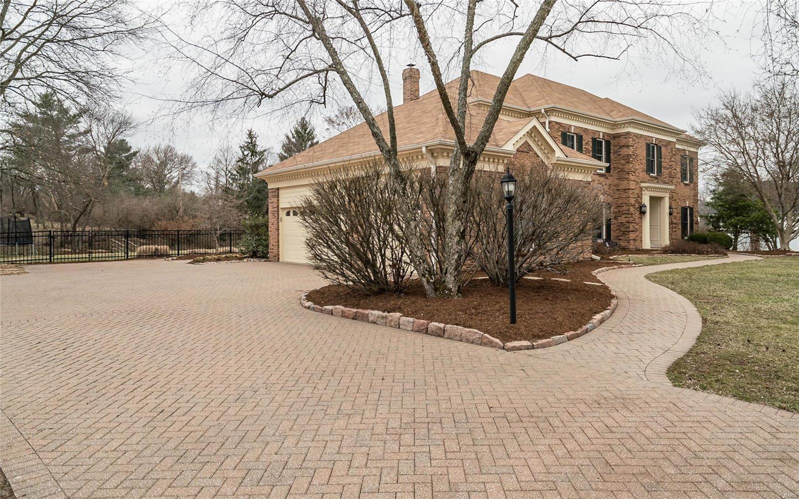 Essex Point - Residential