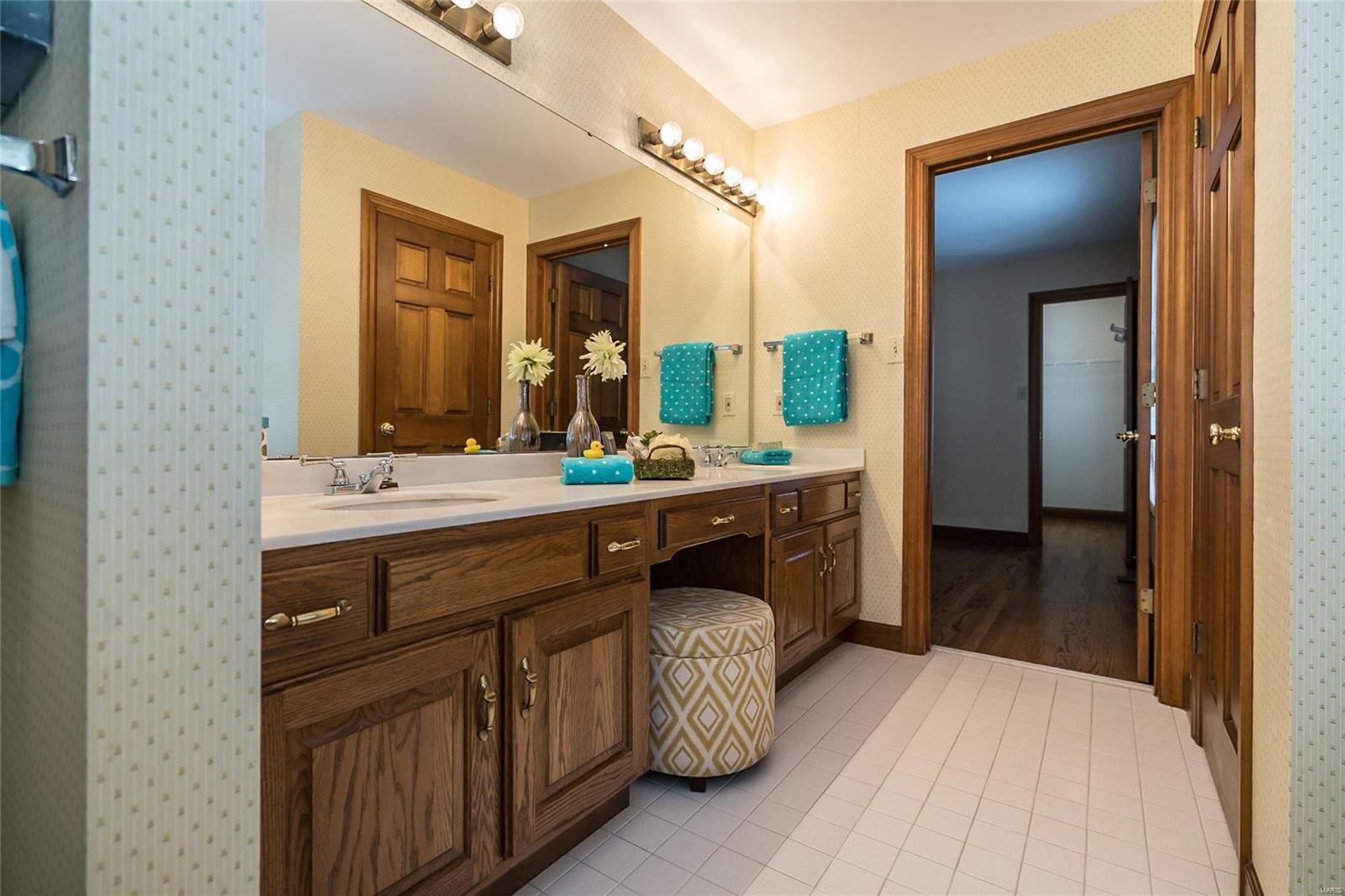 Essex Point - Residential