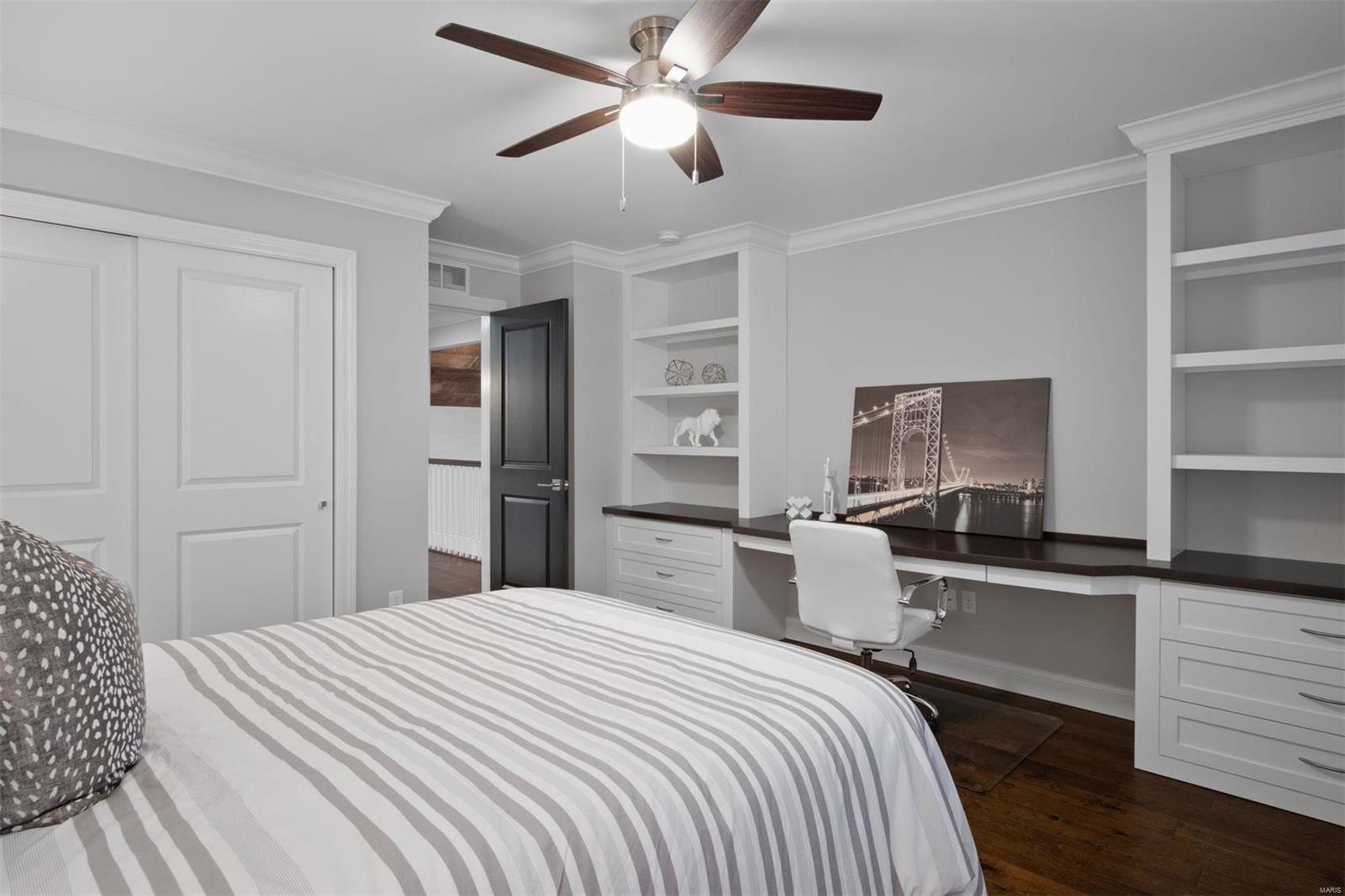 Woods Of Ladue The - Residential