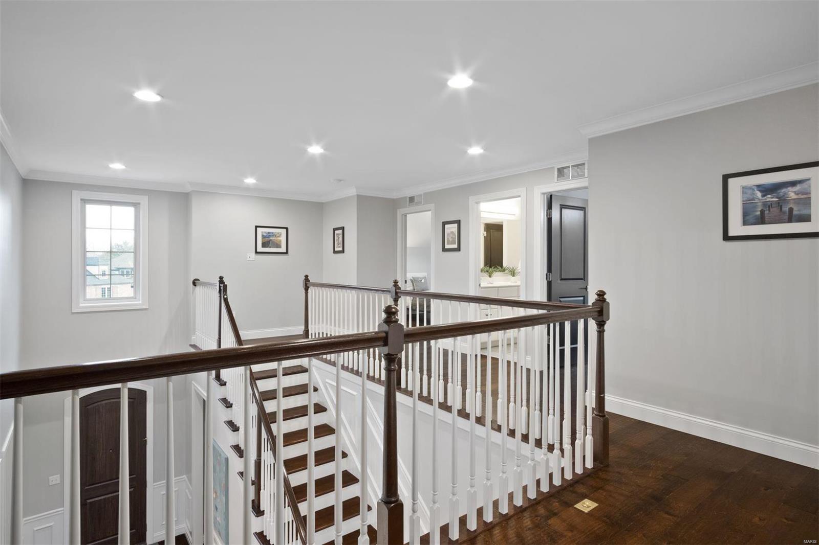 Woods Of Ladue The - Residential