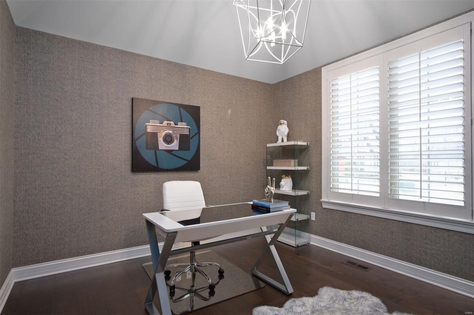 Woods Of Ladue The - Residential