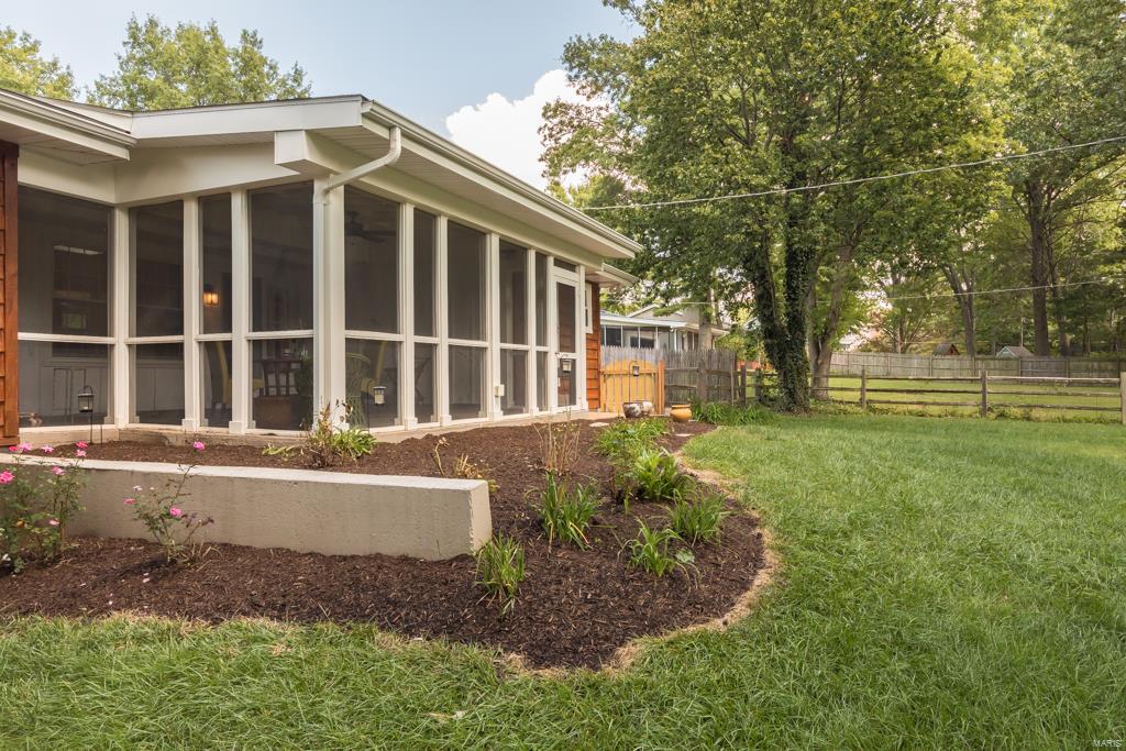 Mercer Manor 1 - Residential