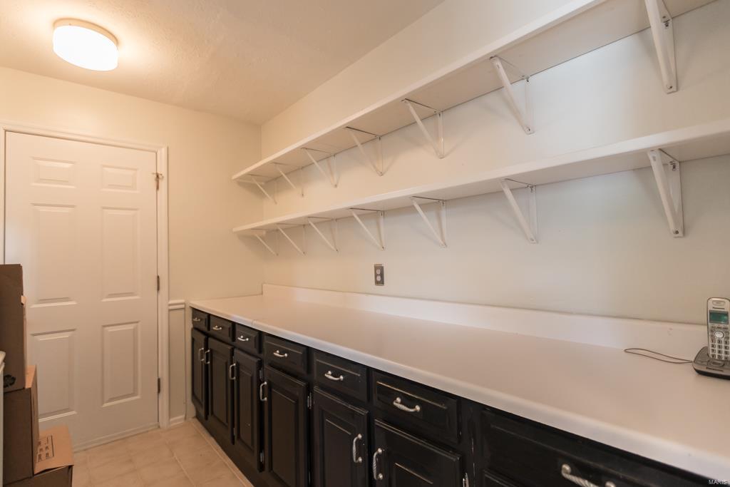 Mercer Manor 1 - Residential