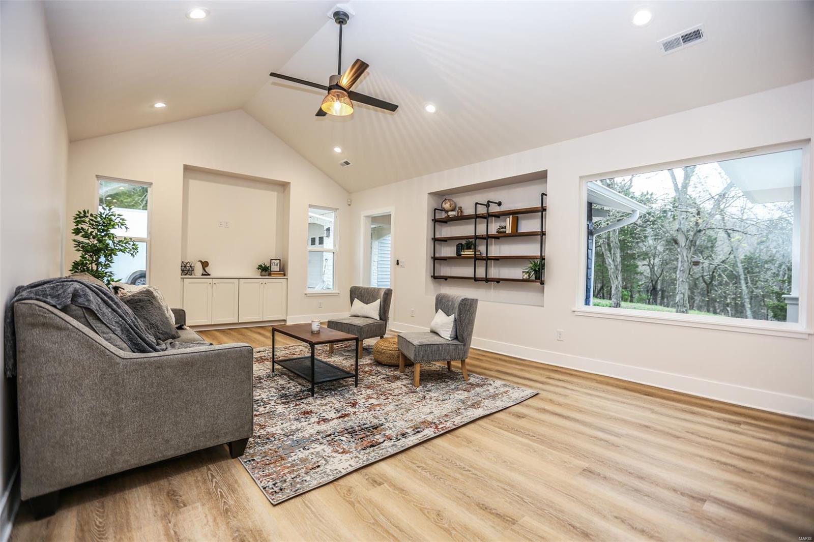 Tall Oaks - Residential