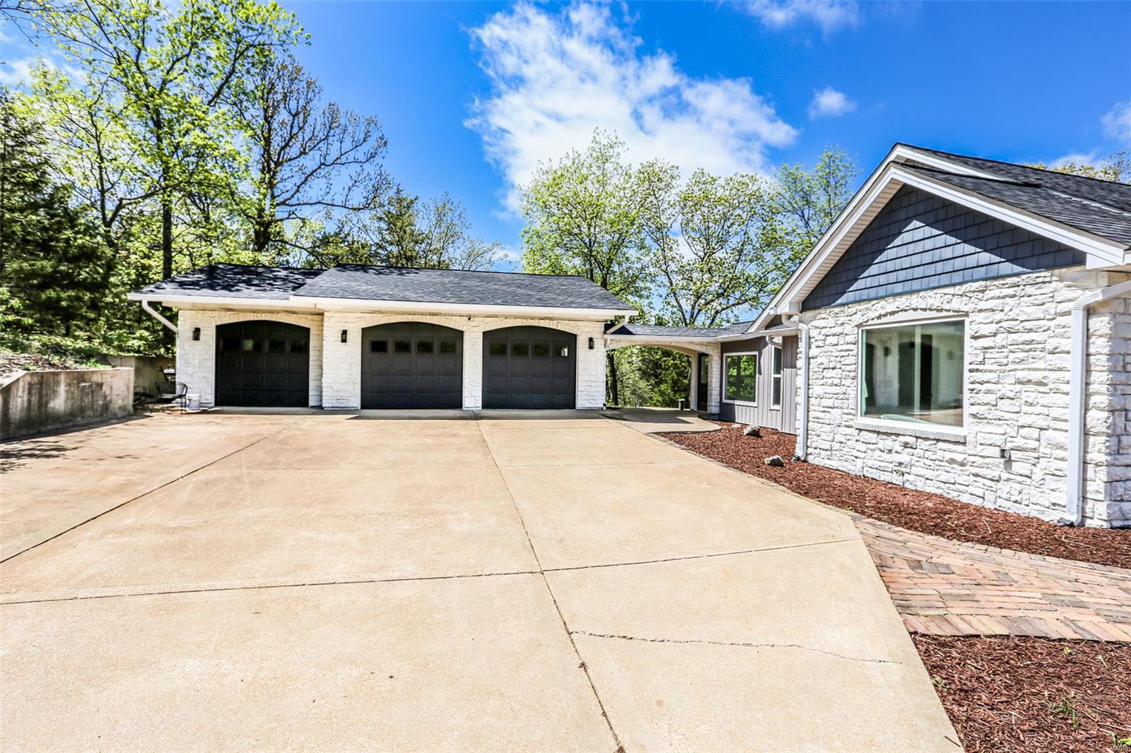 Tall Oaks - Residential