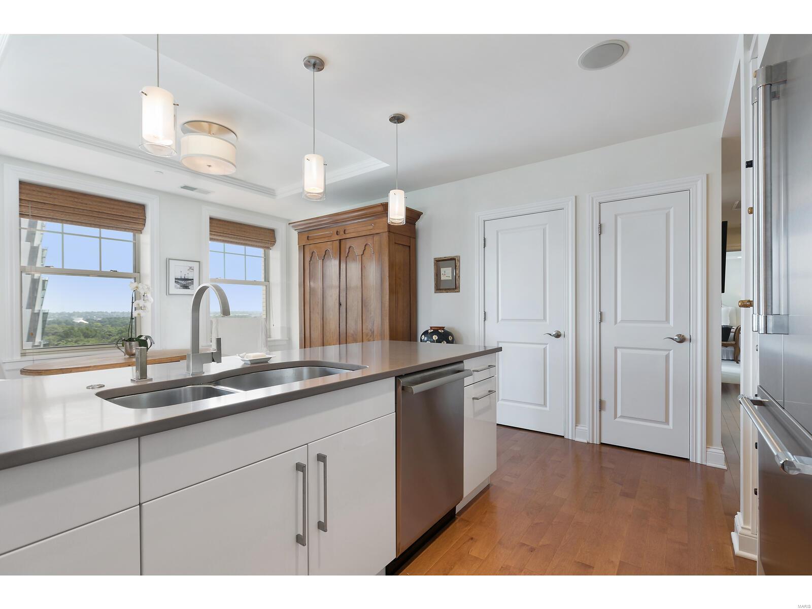 Residences at Park Plaza - Residential