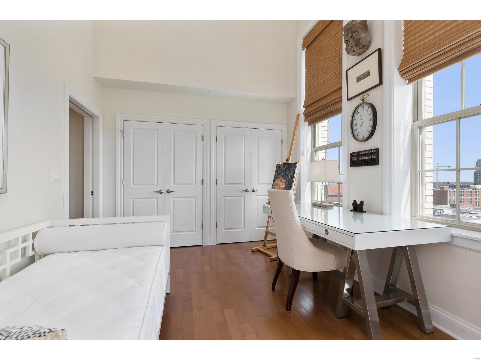 Residences at Park Plaza - Residential