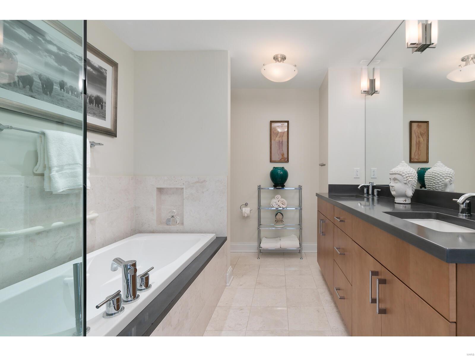 Residences at Park Plaza - Residential