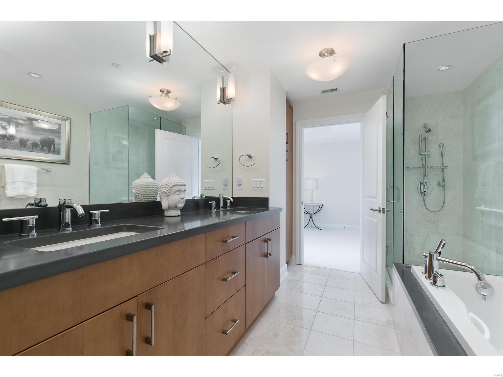 Residences at Park Plaza - Residential