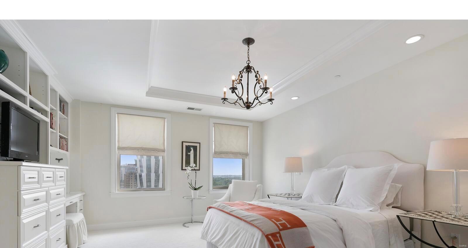 Residences at Park Plaza - Residential