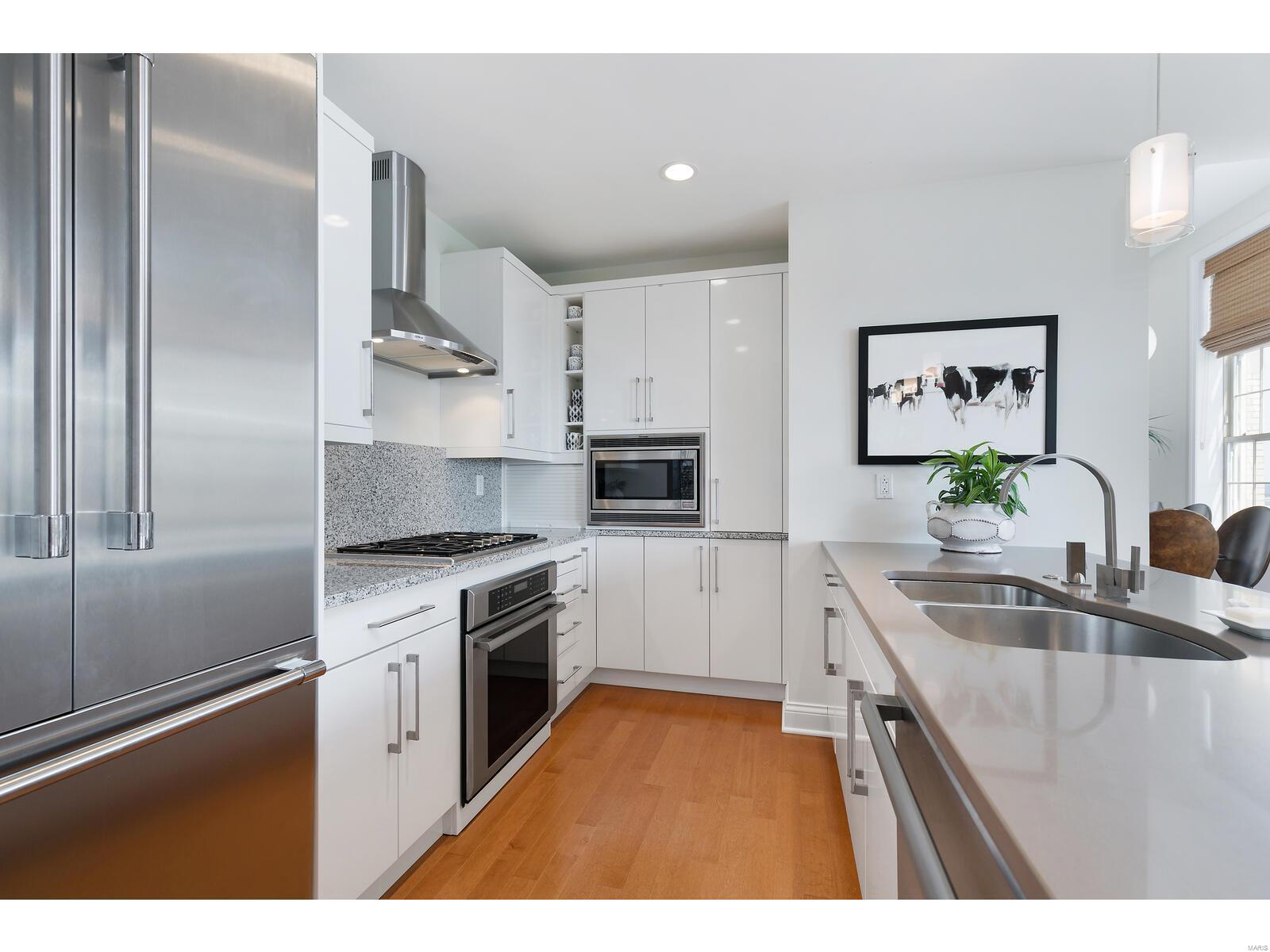 Residences at Park Plaza - Residential