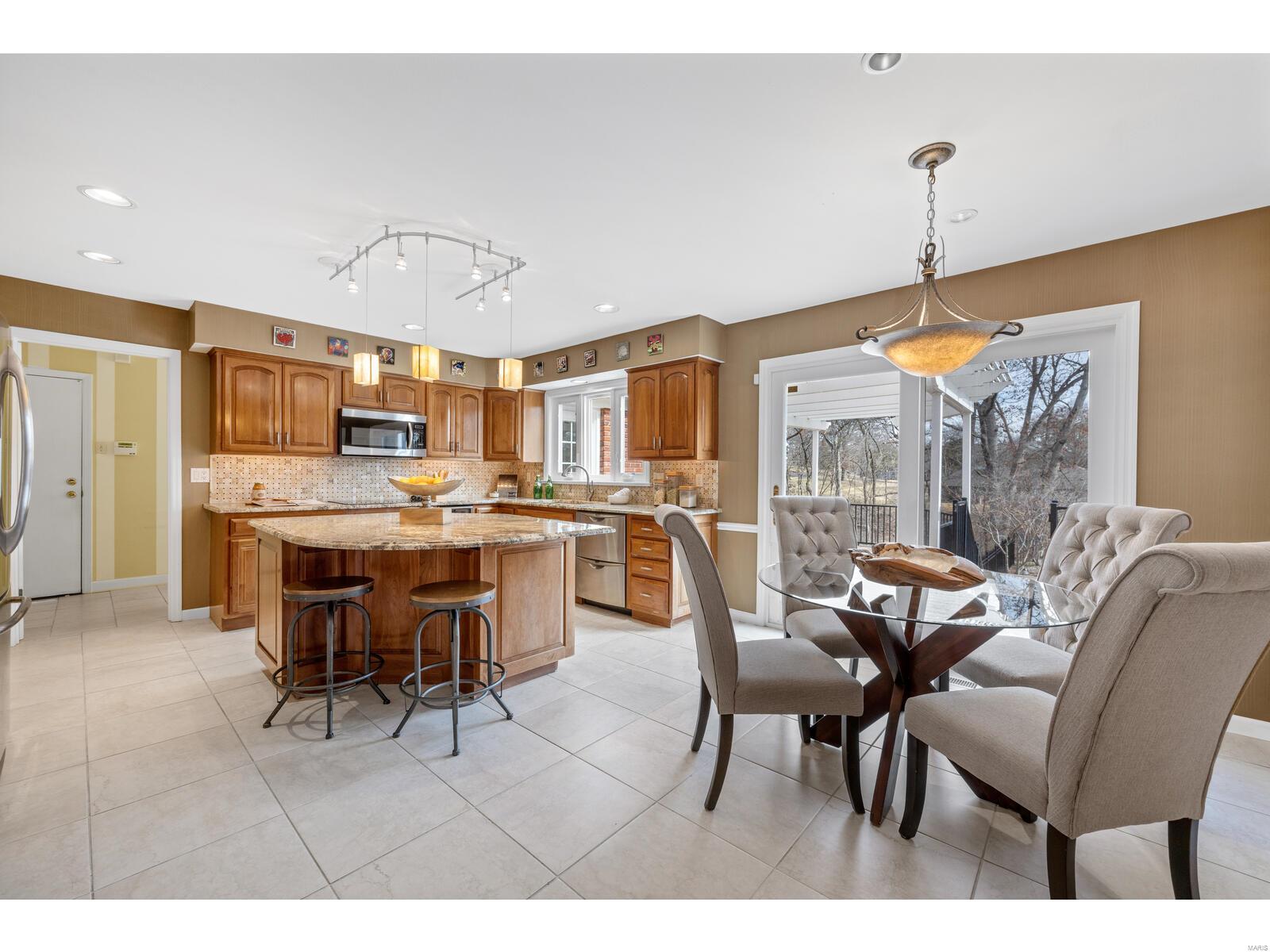 Van Courtland Place - Residential