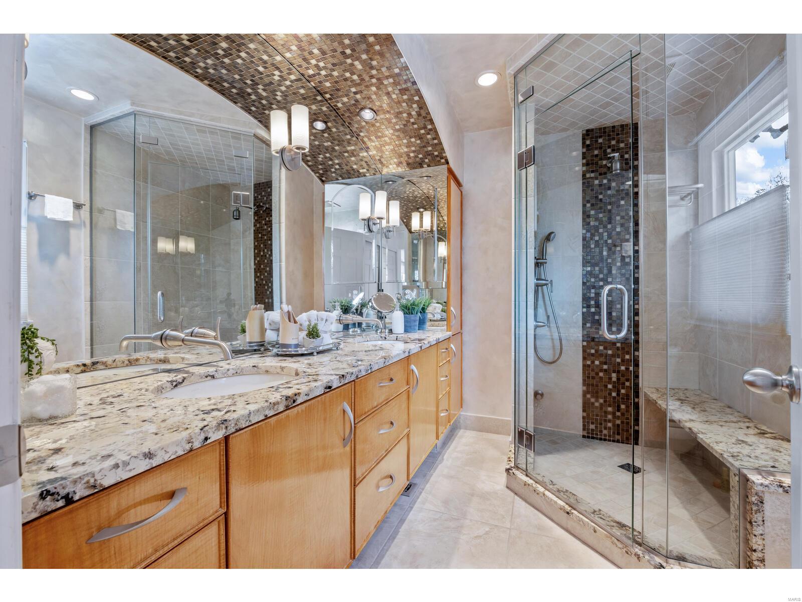 Van Courtland Place - Residential