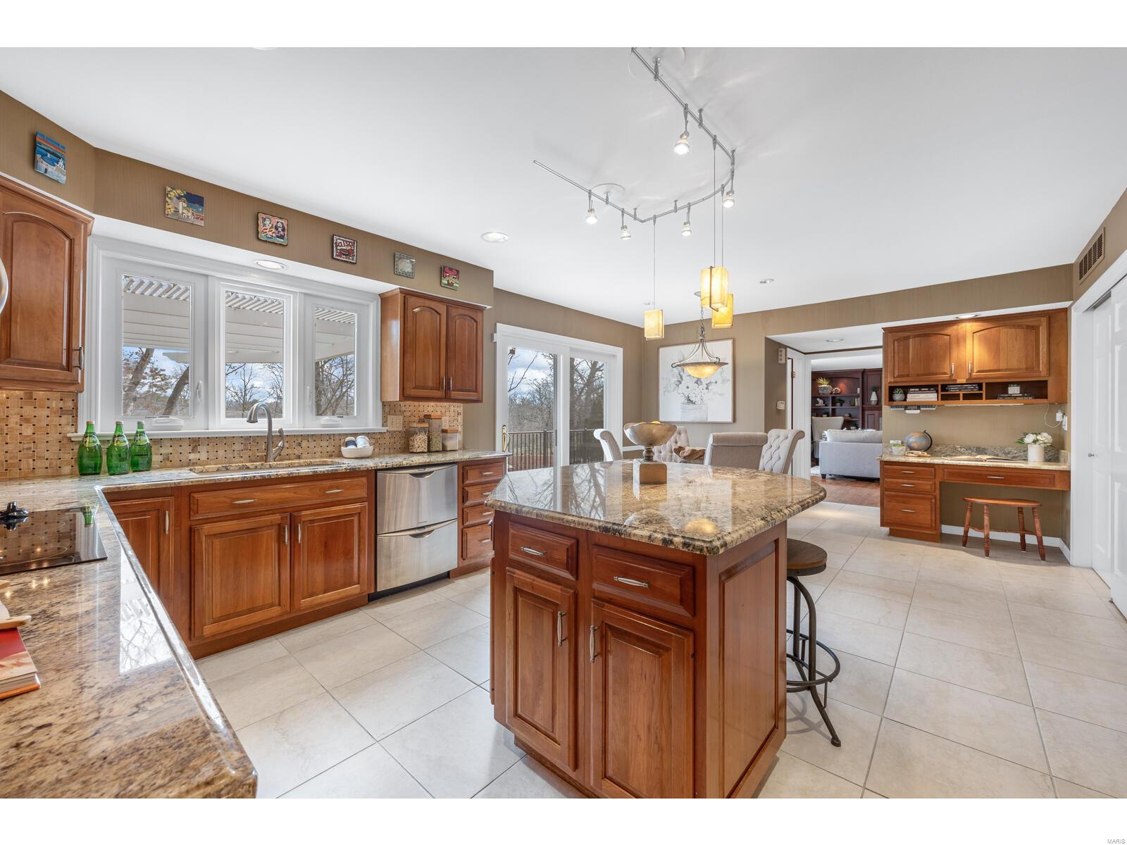 Van Courtland Place - Residential