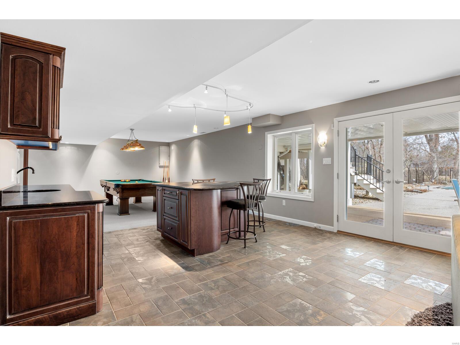 Van Courtland Place - Residential