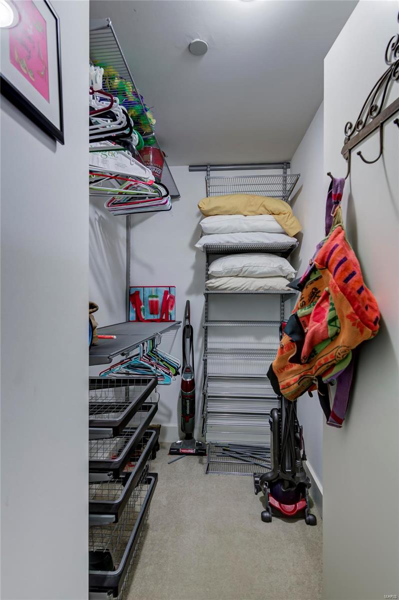 Marquette Bldg Upper Residl - Residential