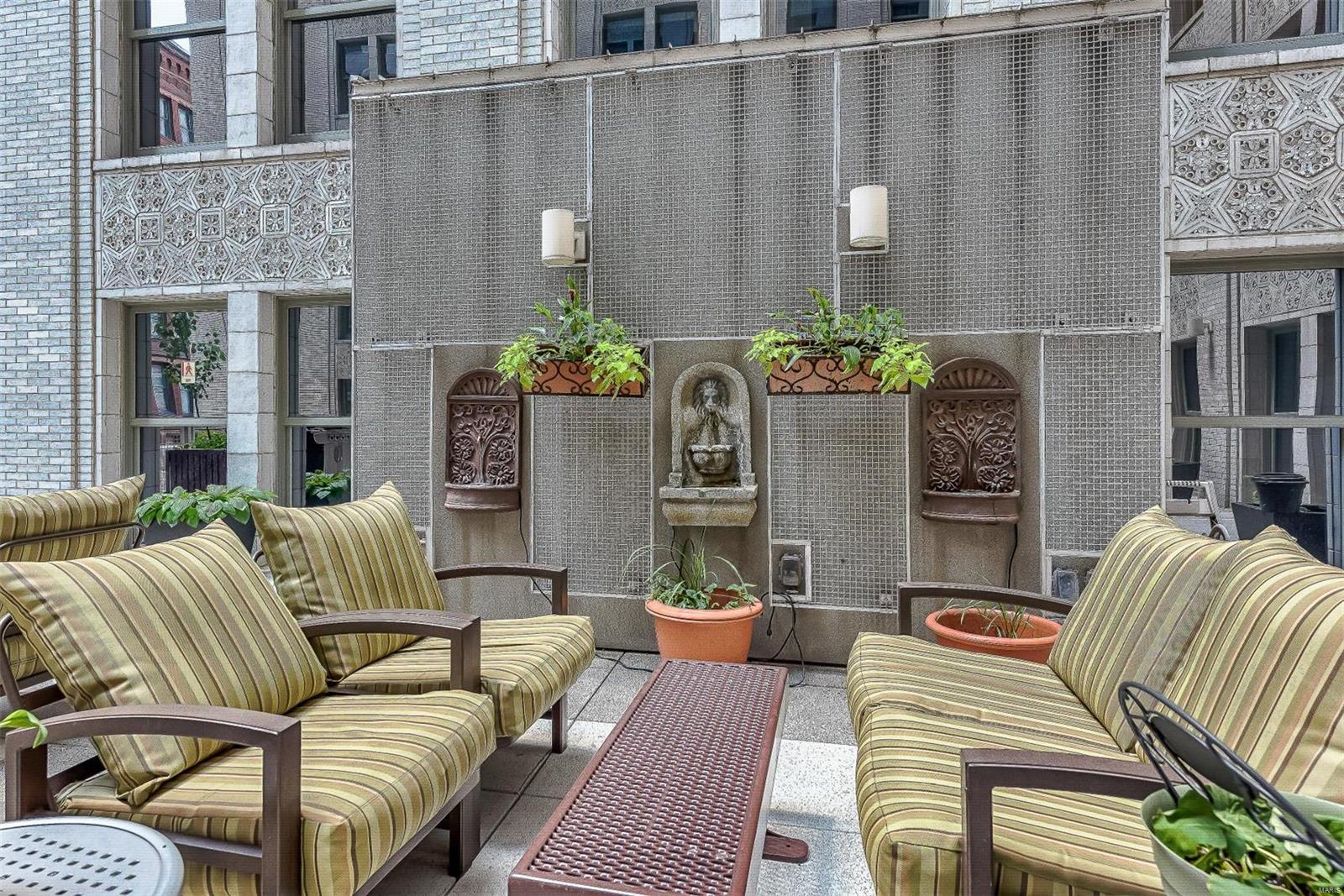 Marquette Bldg Upper Residl - Residential