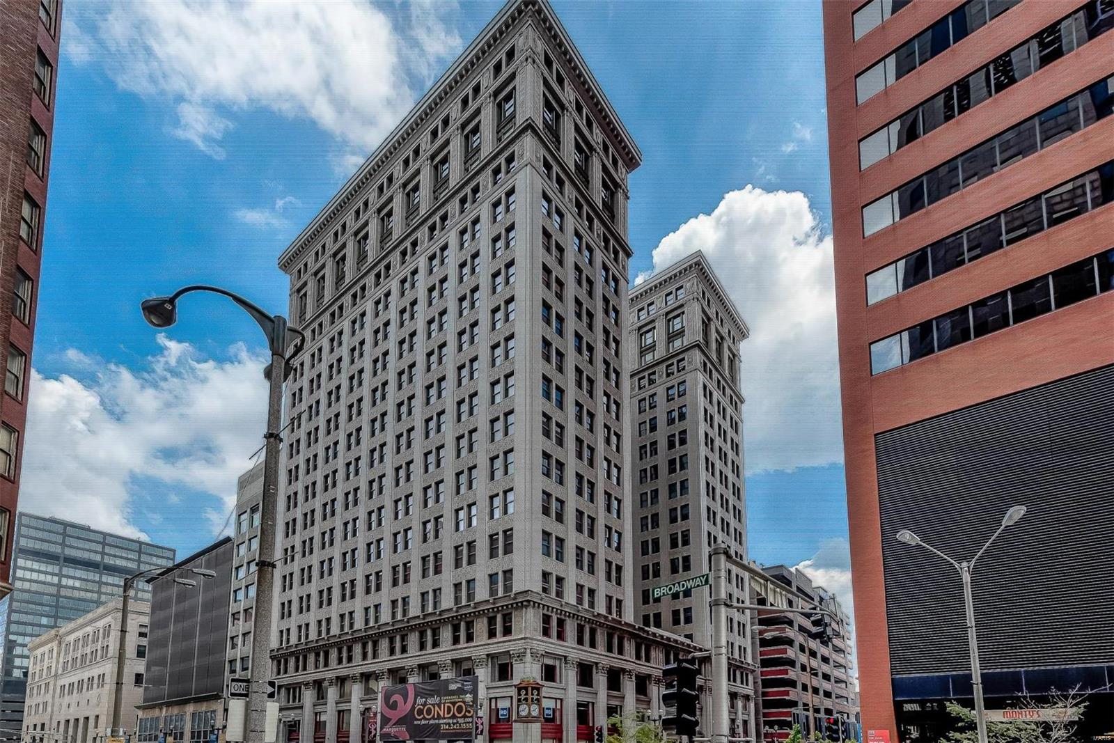 Marquette Bldg Upper Residl - Residential