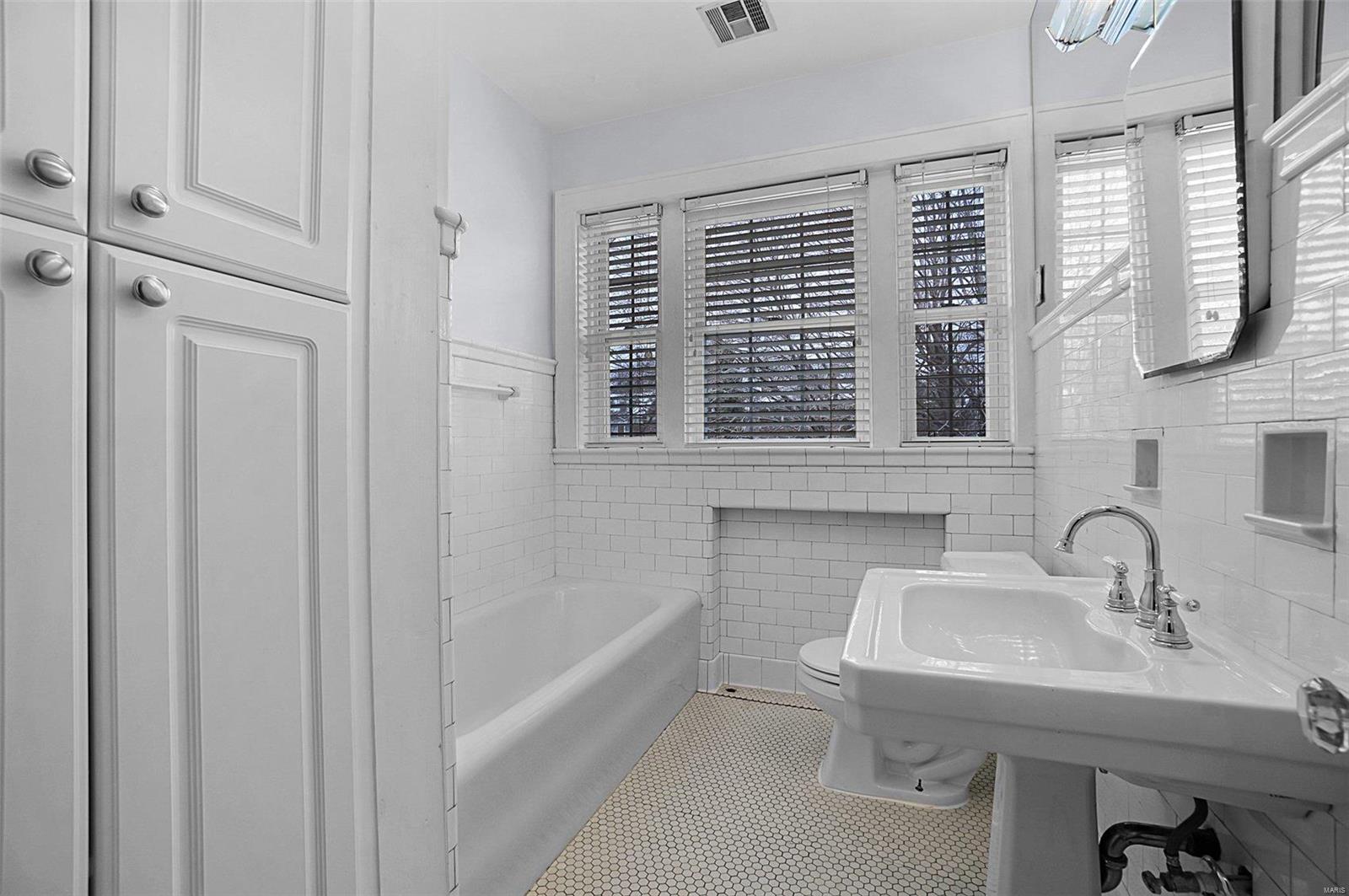 West Portland Place - Residential