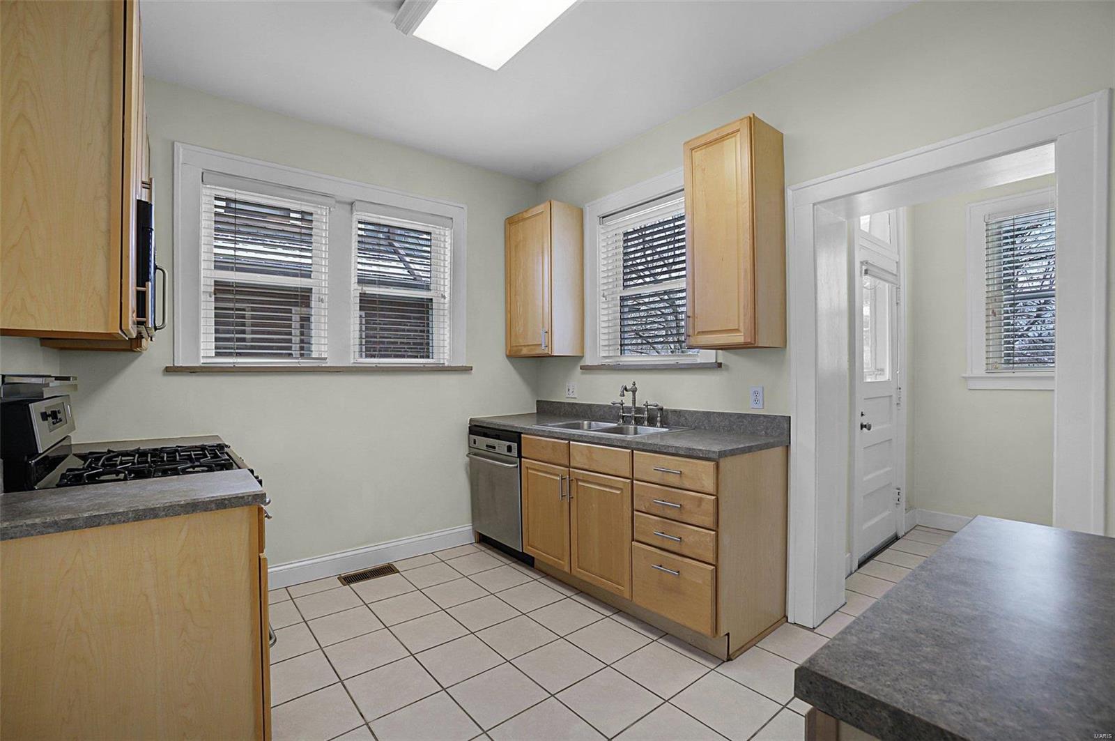 West Portland Place - Residential