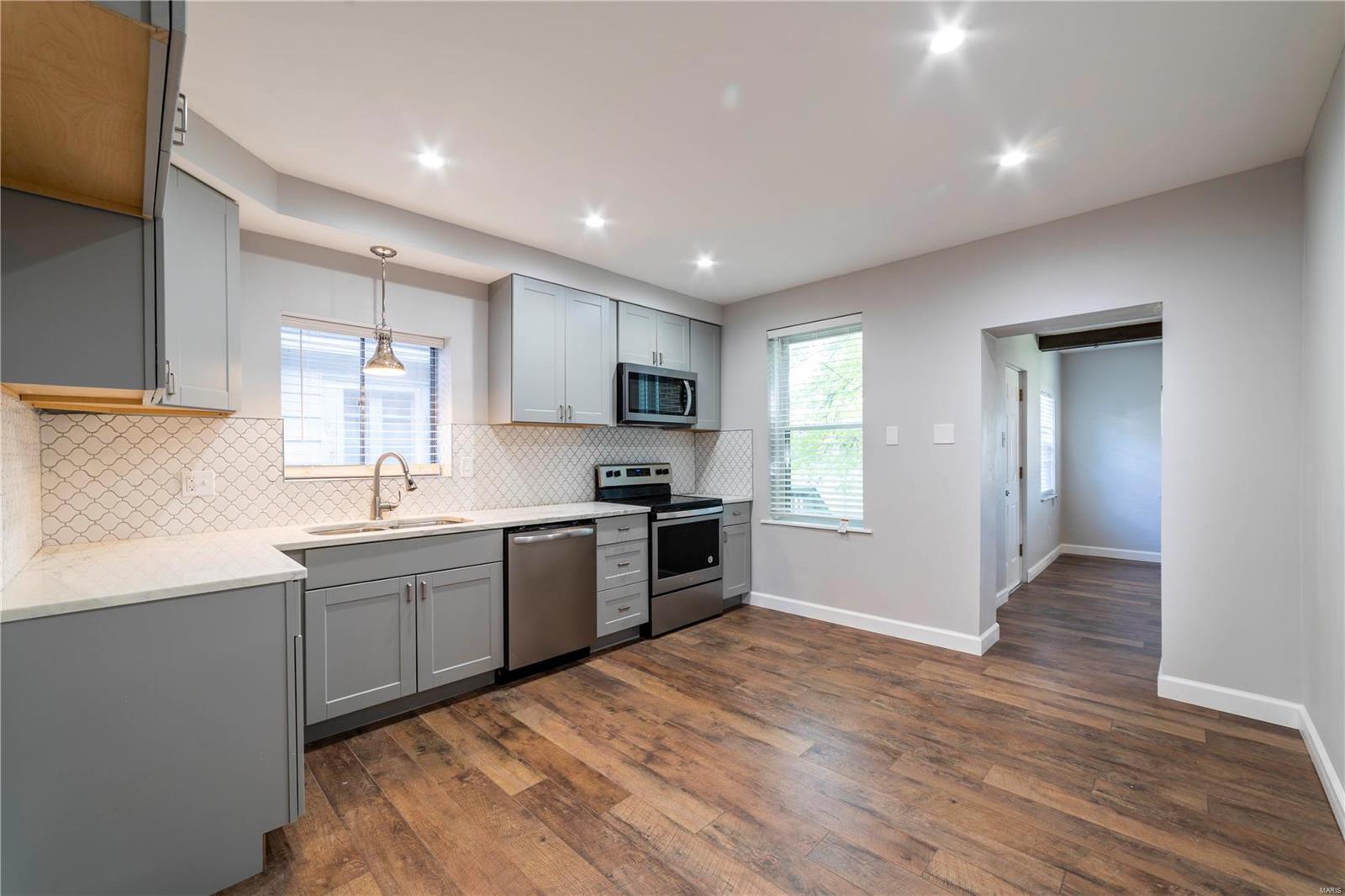 Ellenwood Park 1st Add - Residential