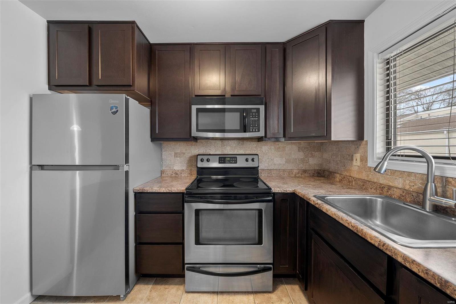 Summer Winds Condos Ph1 Stg11 - Residential