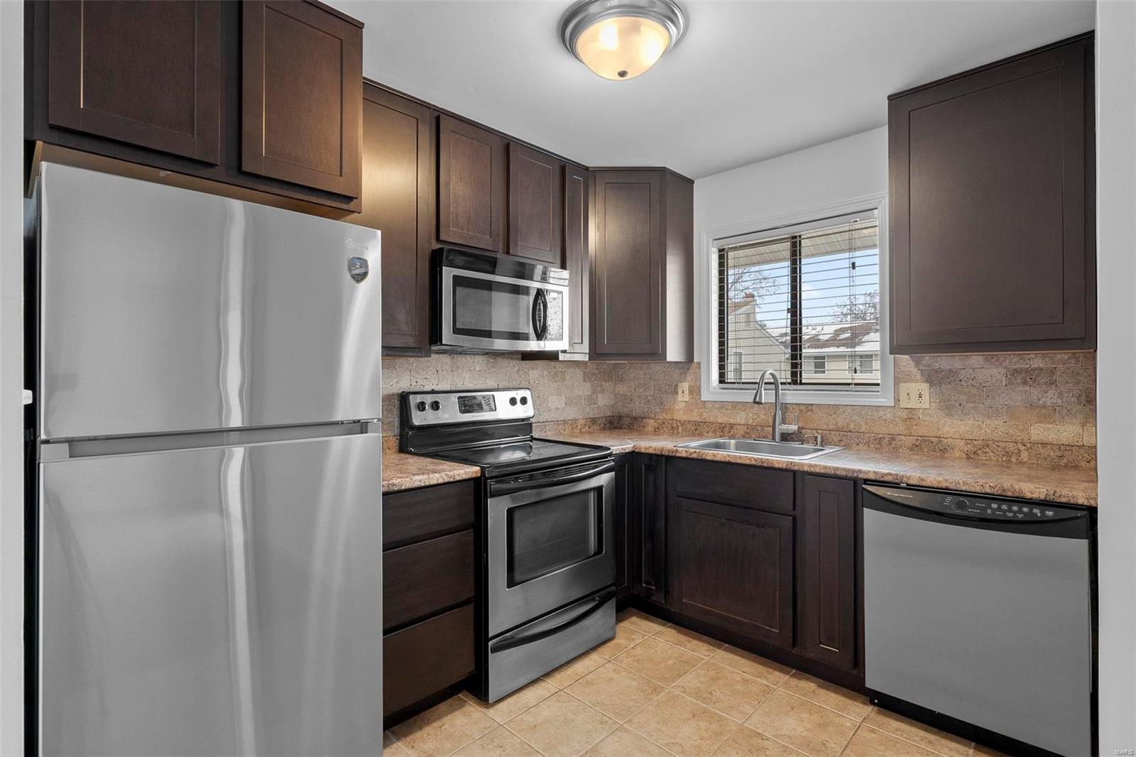 Summer Winds Condos Ph1 Stg11 - Residential