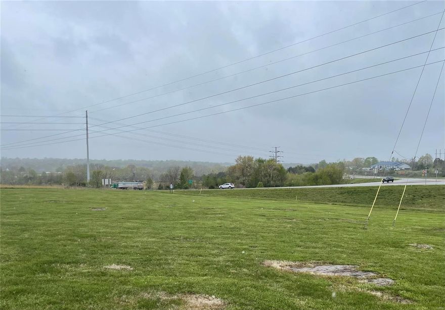 23.7 acres of commercial property visible from Hwy 67. Perfect area for new business or a great investment opportunity. Motivated Seller. Make offer! Location: Other
