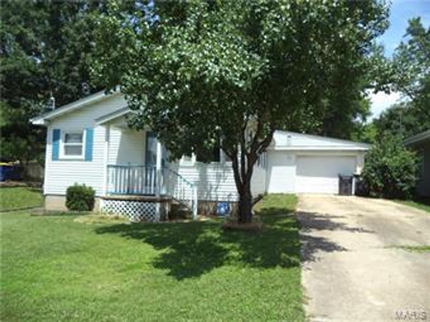 $500.00 AGENT SELLING BONUS AT SUCCESSFUL CLOSING. Add this modern interior décor ranch home to your list of homes to see. It has 2 bedrooms and a full bath completely gutted with new drywall, flooring, paint, shelving, vanity, tub shower combination, electrical wiring and lighting. The remaining of the home, living room, kitchen, bonus room and laundry room has all new paint, flooring, updated counter top, stainless refrigerator and new main floor washer dryer hookups. The bonus room and or laundry area could be used as a possible 3rd bedroom or bonus room would provide more dining space or what ever you may need. There are an abundance of kitchen cabinets for plenty of storage. One car garage, back fenced yard, detached workshop, could be a great play house or hobby work space. Some newer thermal windows & garage door opener. Convenient location and is just the right size for starter home, or maybe your wanting to downsize. Schedule your appointment today!