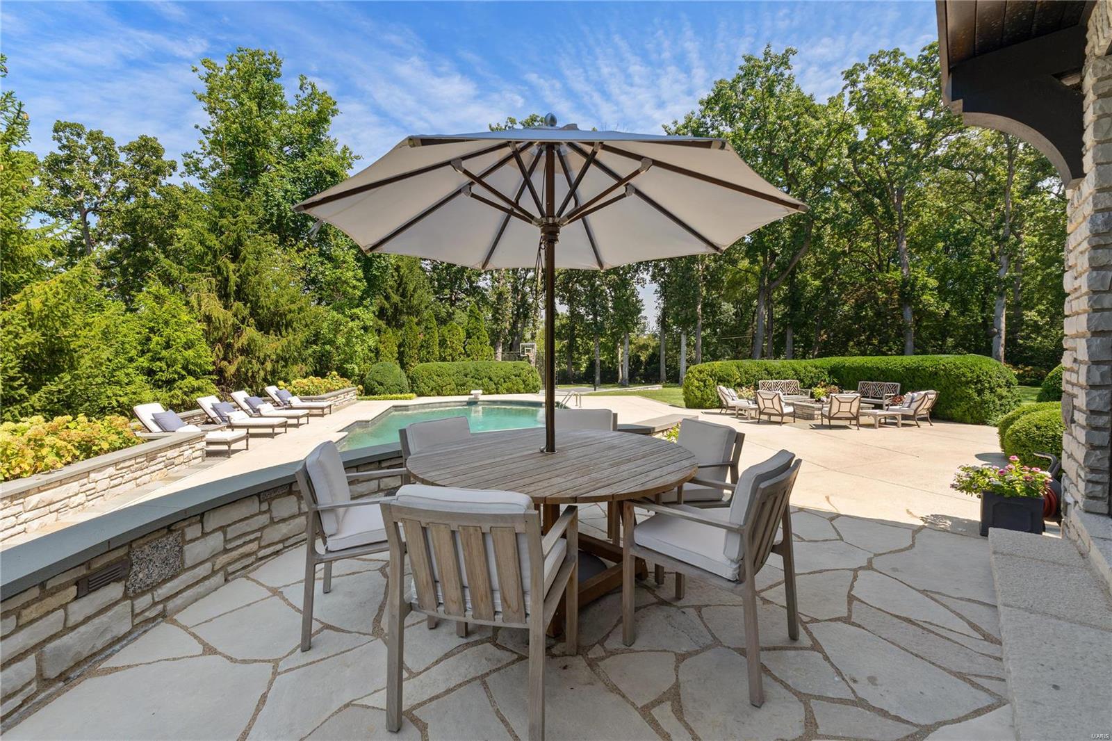 Fair Oaks Estates Lt 4 & Lt Pt 3 & Lt - Residential