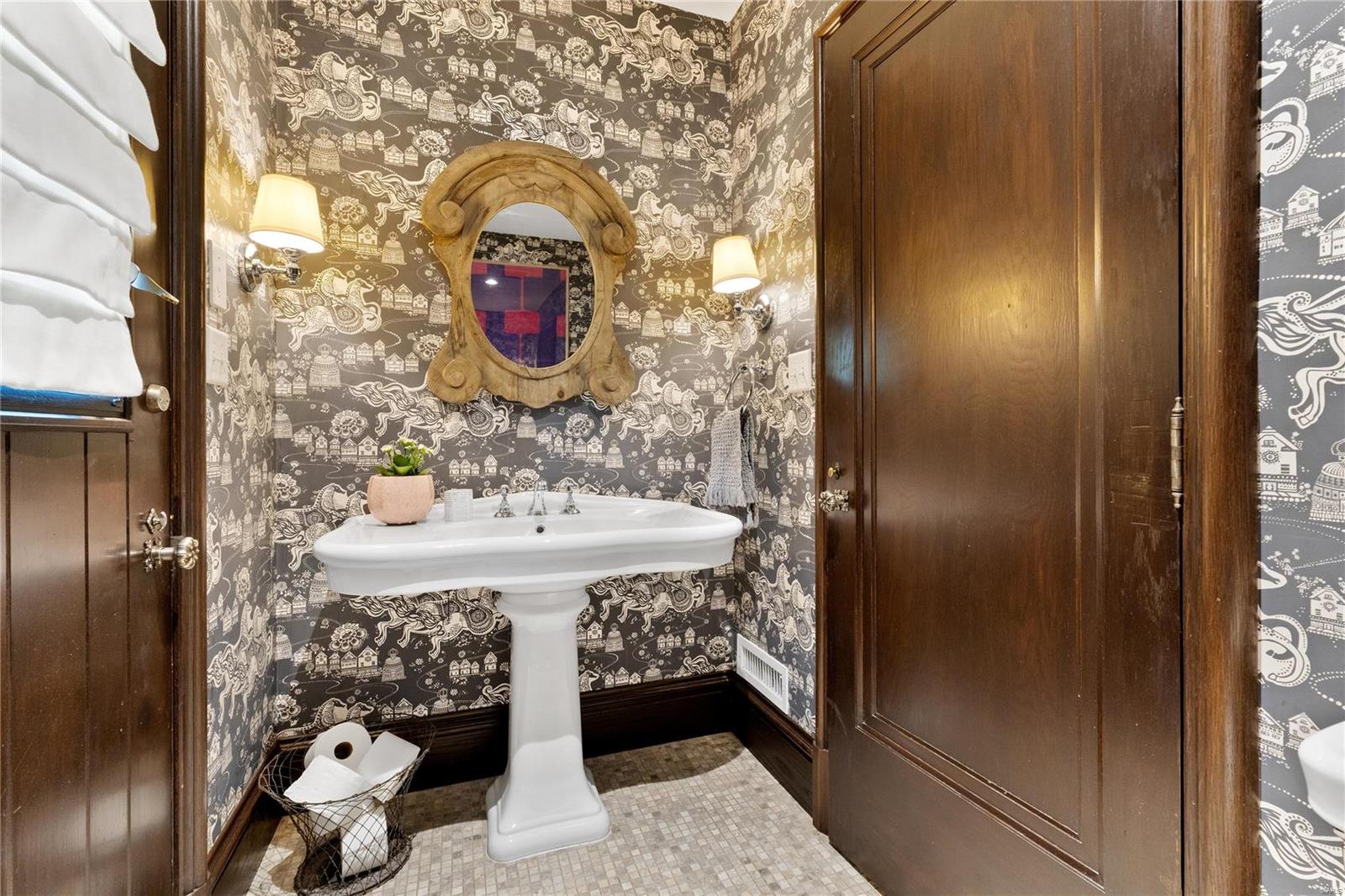 Fair Oaks Estates Lt 4 & Lt Pt 3 & Lt - Residential