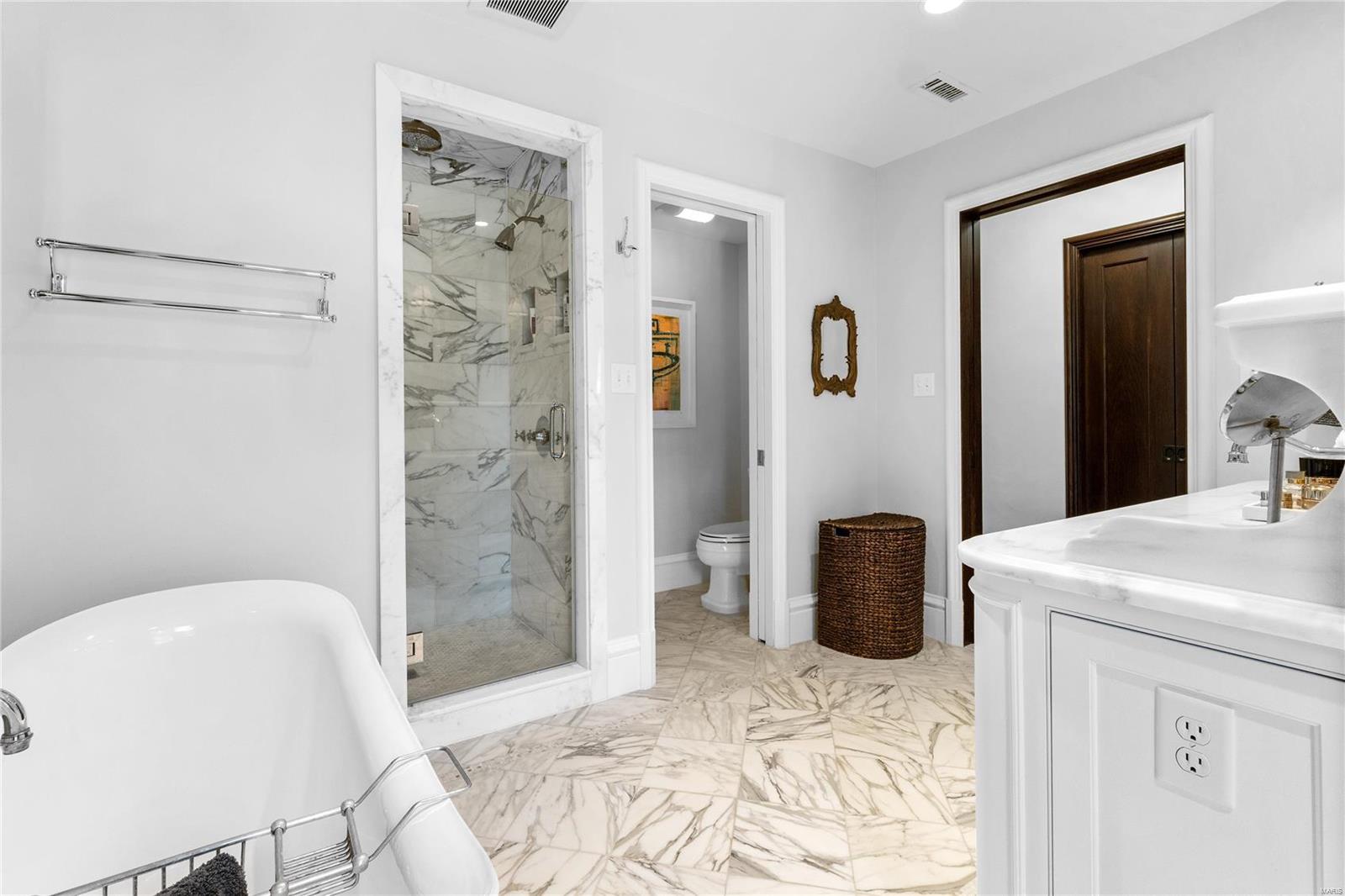 Fair Oaks Estates Lt 4 & Lt Pt 3 & Lt - Residential