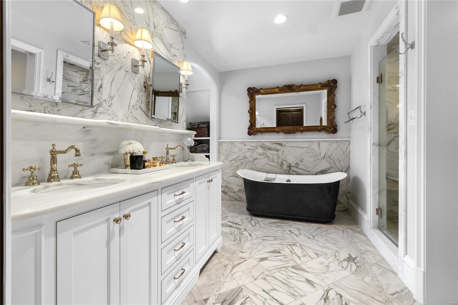 Fair Oaks Estates Lt 4 & Lt Pt 3 & Lt - Residential