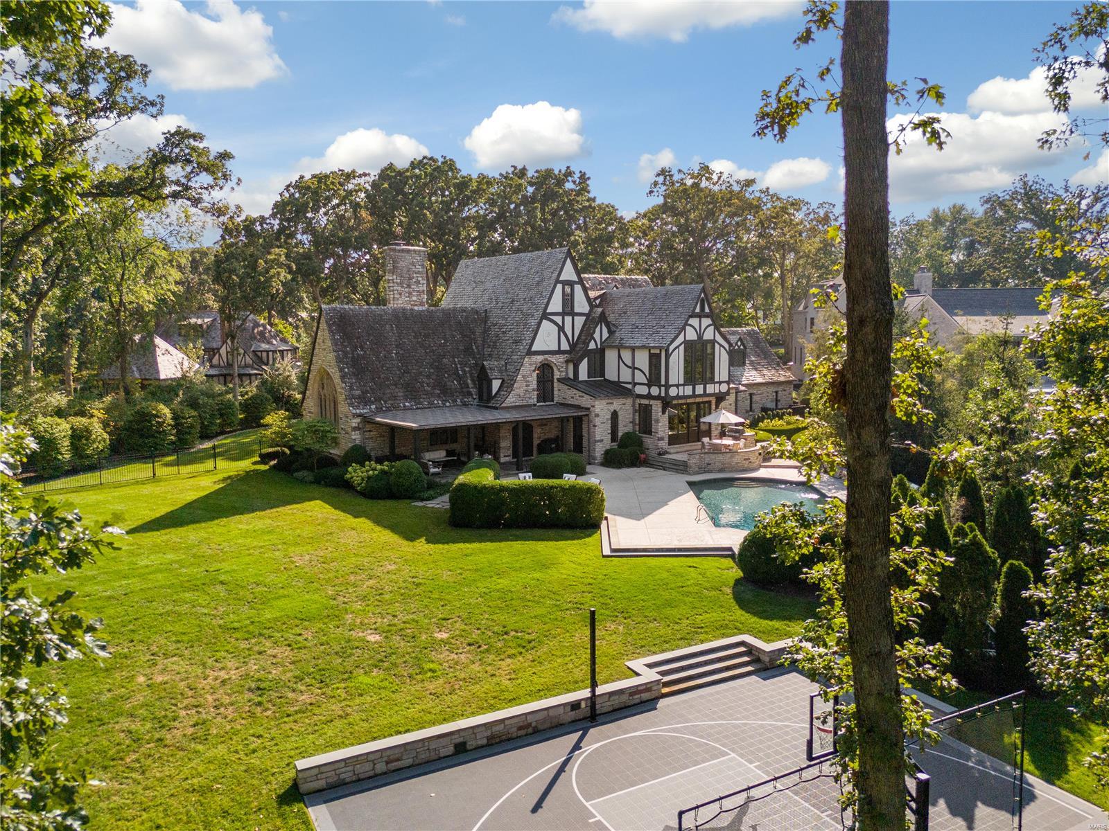 Fair Oaks Estates Lt 4 & Lt Pt 3 & Lt - Residential