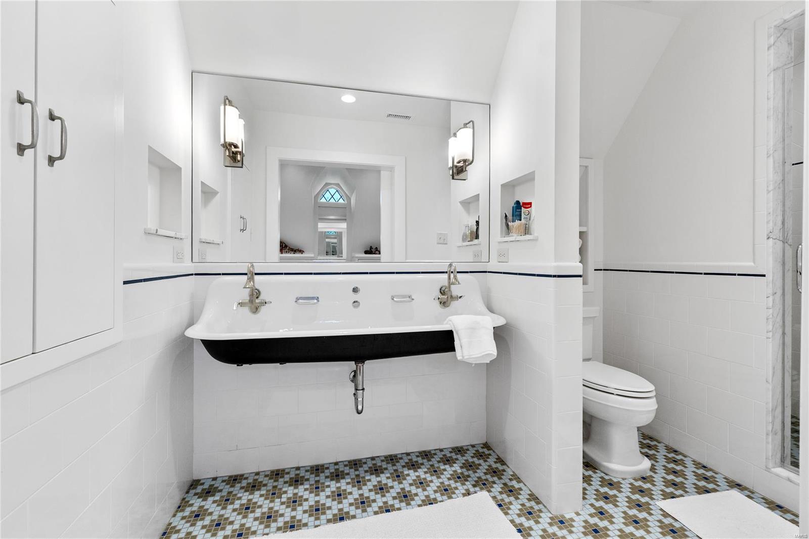 Fair Oaks Estates Lt 4 & Lt Pt 3 & Lt - Residential